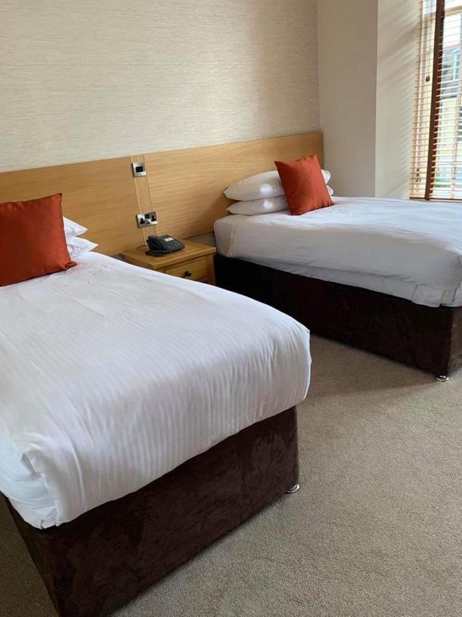 Victoria Hotel كيركالدي المظهر الخارجي الصورة