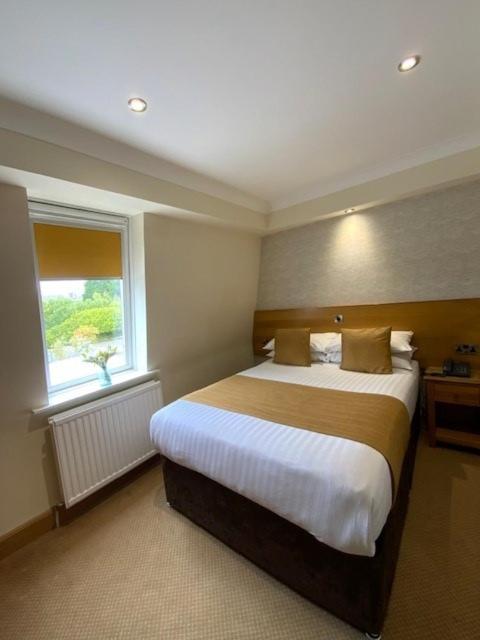 Victoria Hotel كيركالدي المظهر الخارجي الصورة